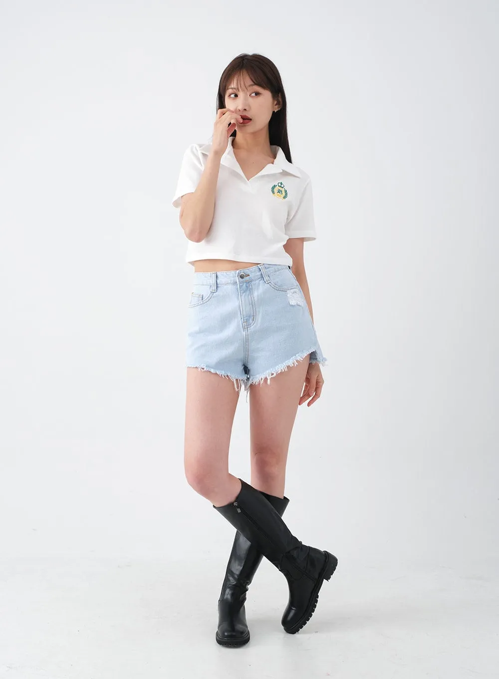Distressed Raw Hem Denim Shorts CA27