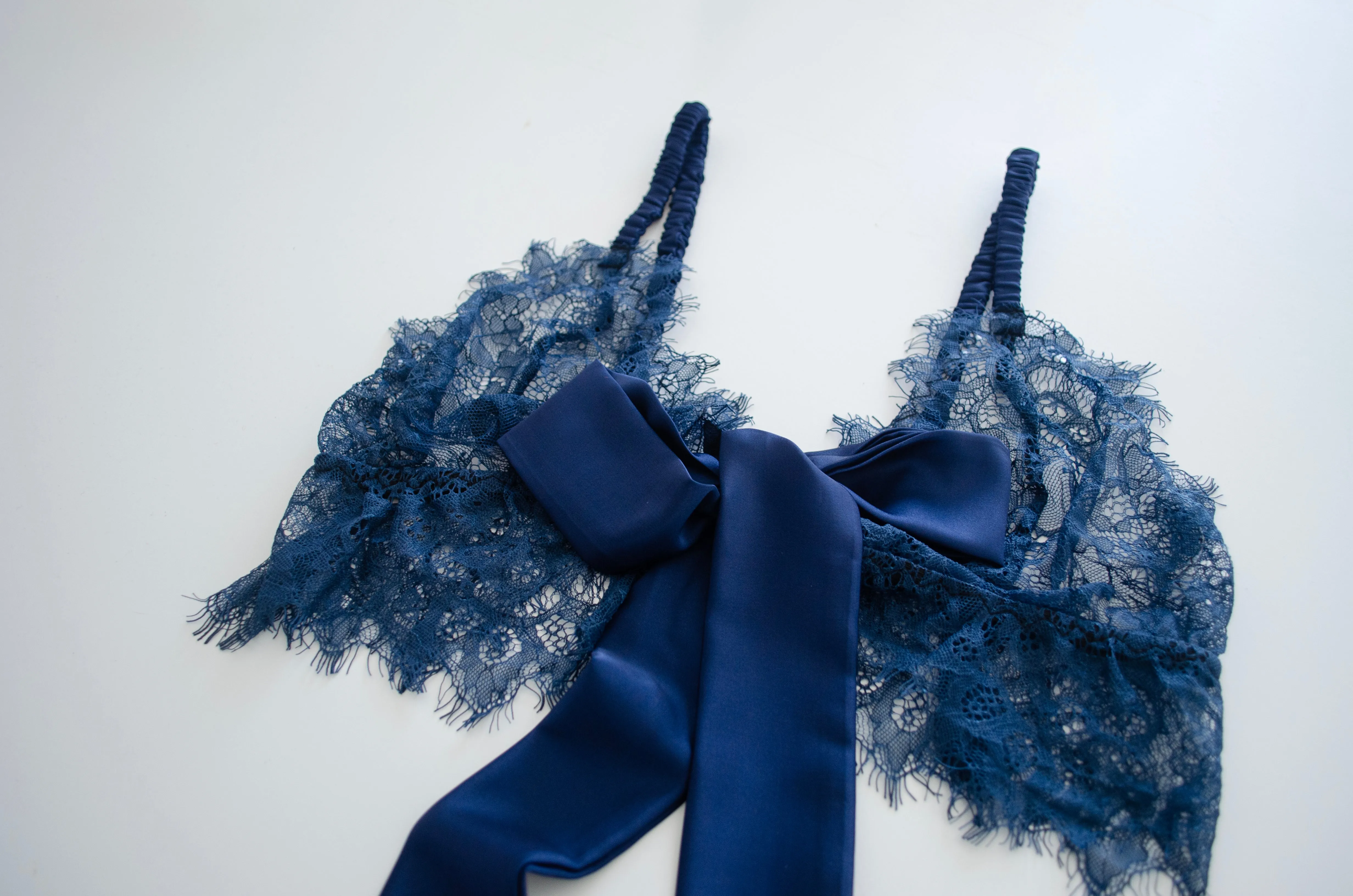 Pine Tie Side Lace Set - Navy
