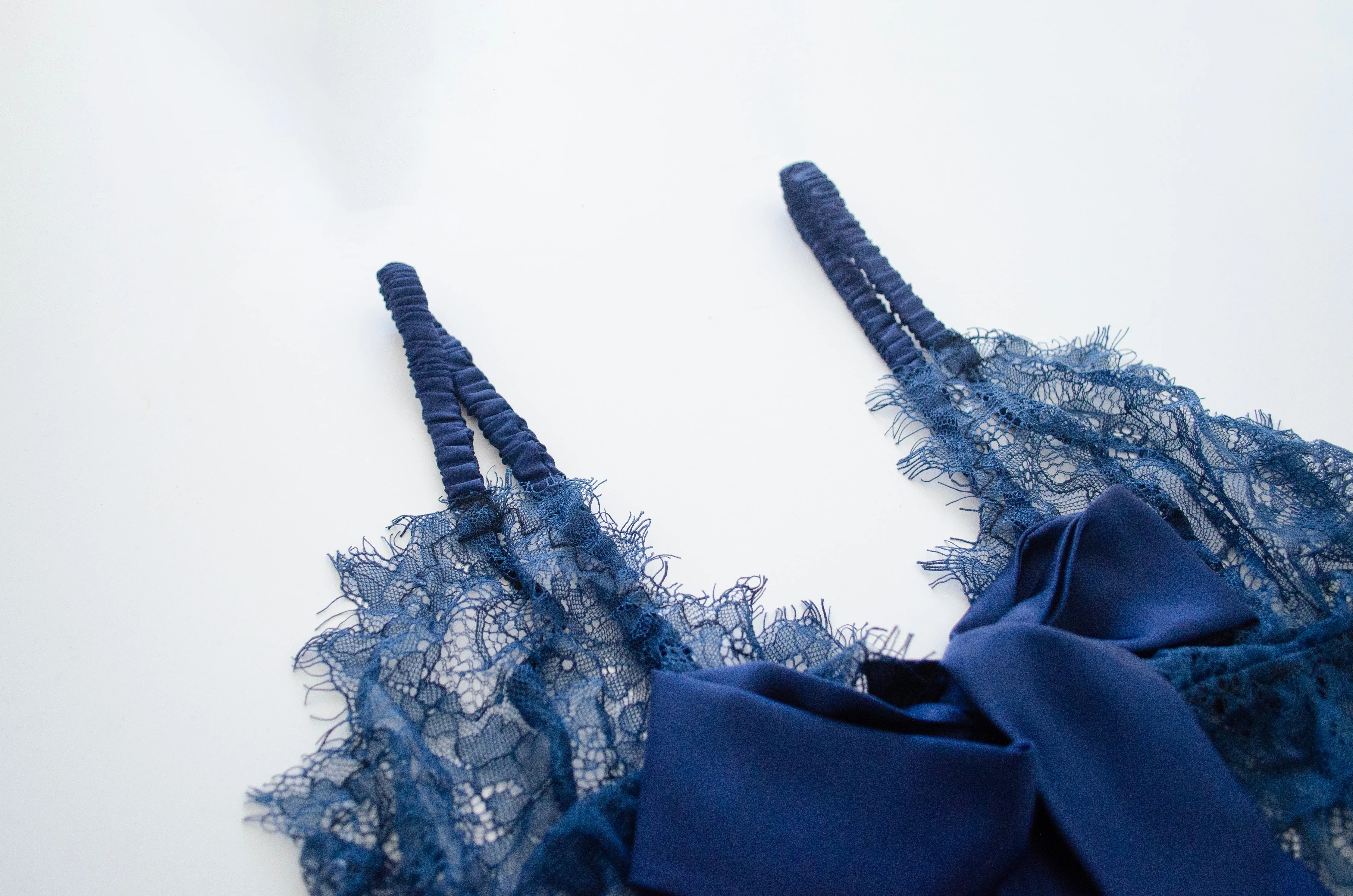 Pine Tie Side Lace Set - Navy