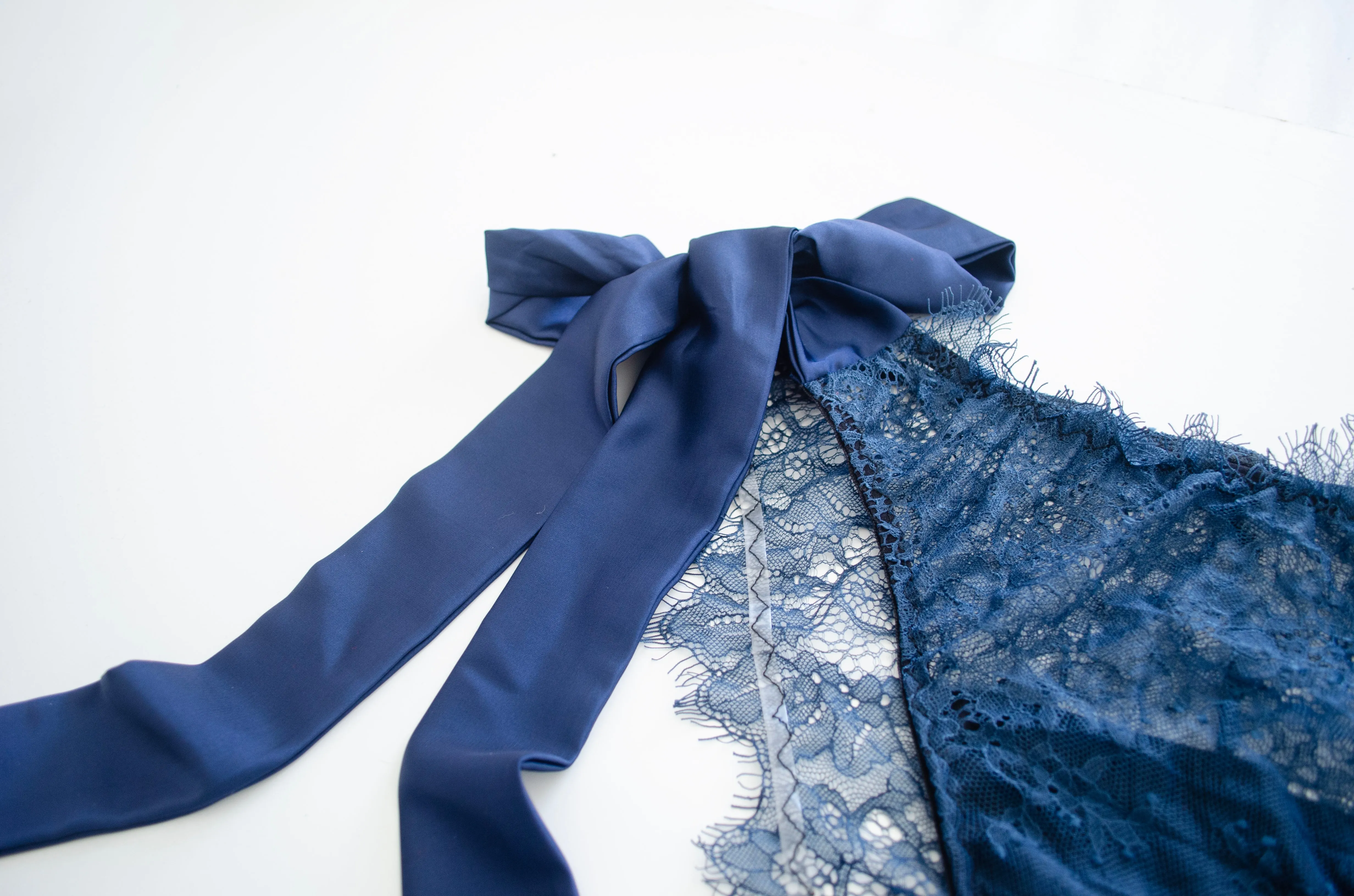 Pine Tie Side Lace Set - Navy