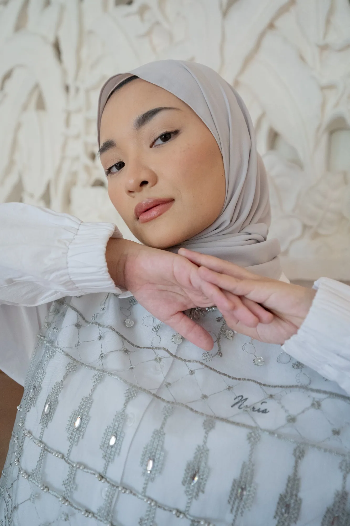 Puspa Lace Vest in Silver (Design 1)