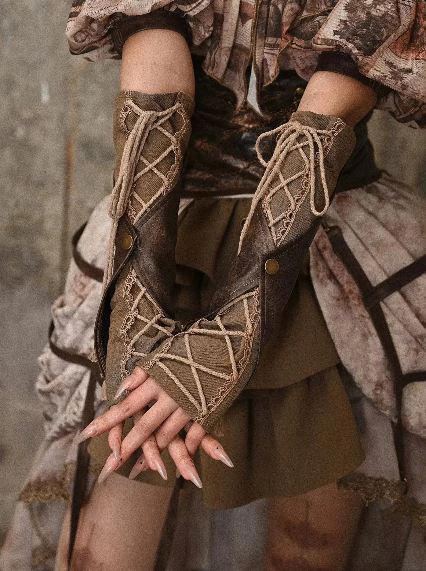 Strap Steampunk Sleeve Retro Distressed PU